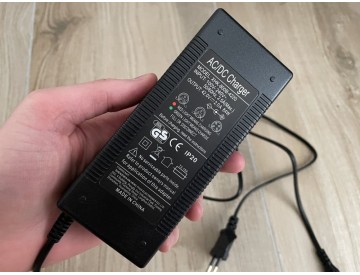 Na co si dát pozor při nabíjení elektrokoloběžek? Vyhněte se těmto nejčastějším chybám 