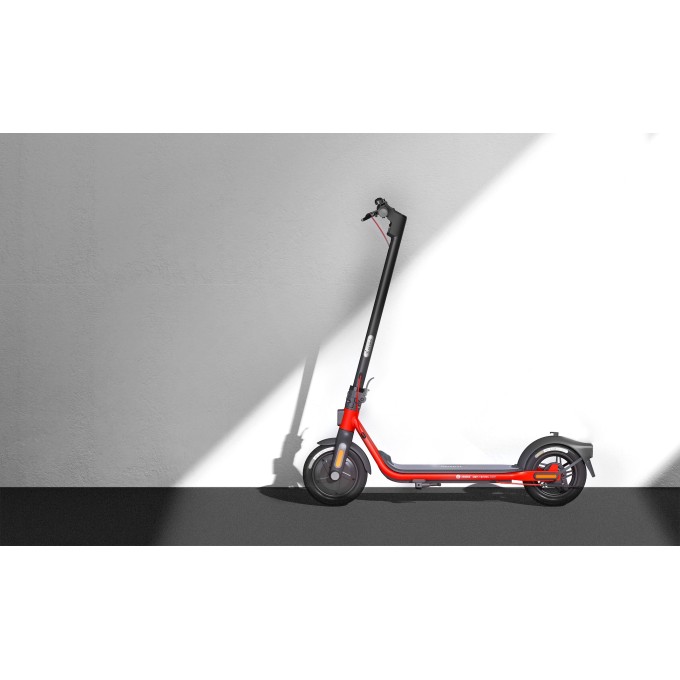 Elektrokoloběžka Ninebot by Segway Kickscooter D28E