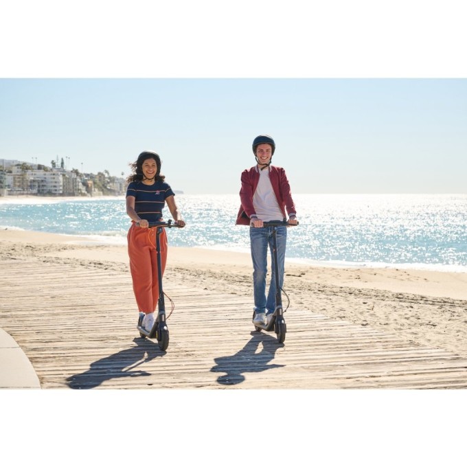 Elektrokoloběžka Ninebot by Segway KickScooter E2 Plus E