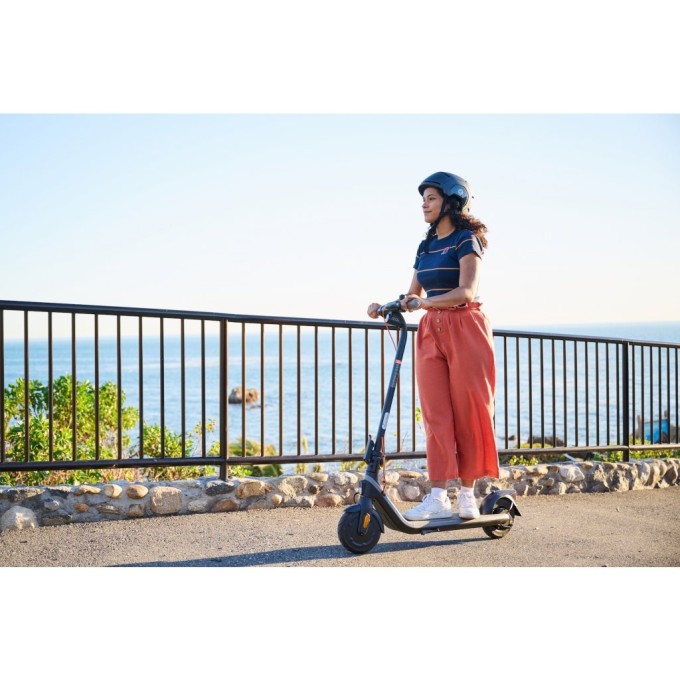 Elektrokoloběžka Ninebot by Segway KickScooter E2 Plus E