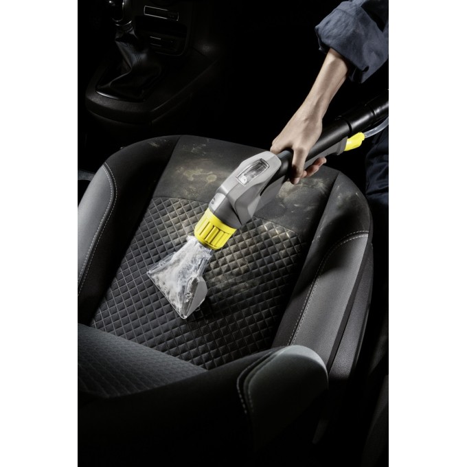 Tepovač koberců a čalounění KÄRCHER Puzzi 10/1