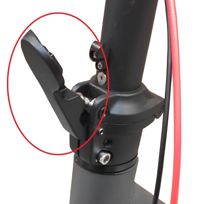 Náhradní páka skládacího mechanismu pro koloběžku AERIUM T350, AOVO PRO Náhradní páka skládacího mechanismu pro koloběžku AERIUM T350, AOVO PRO