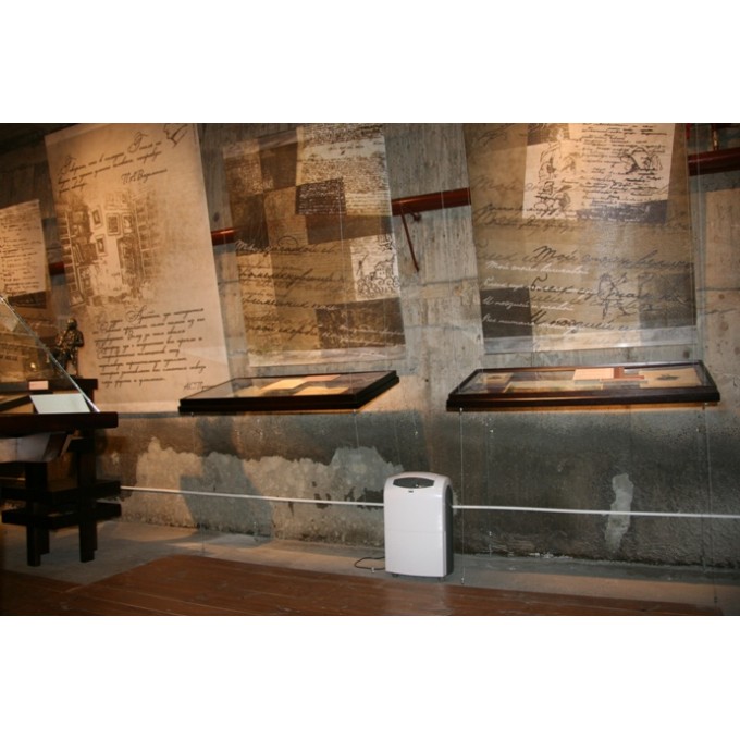 Odvlhčovač Remko ETF320 ECO