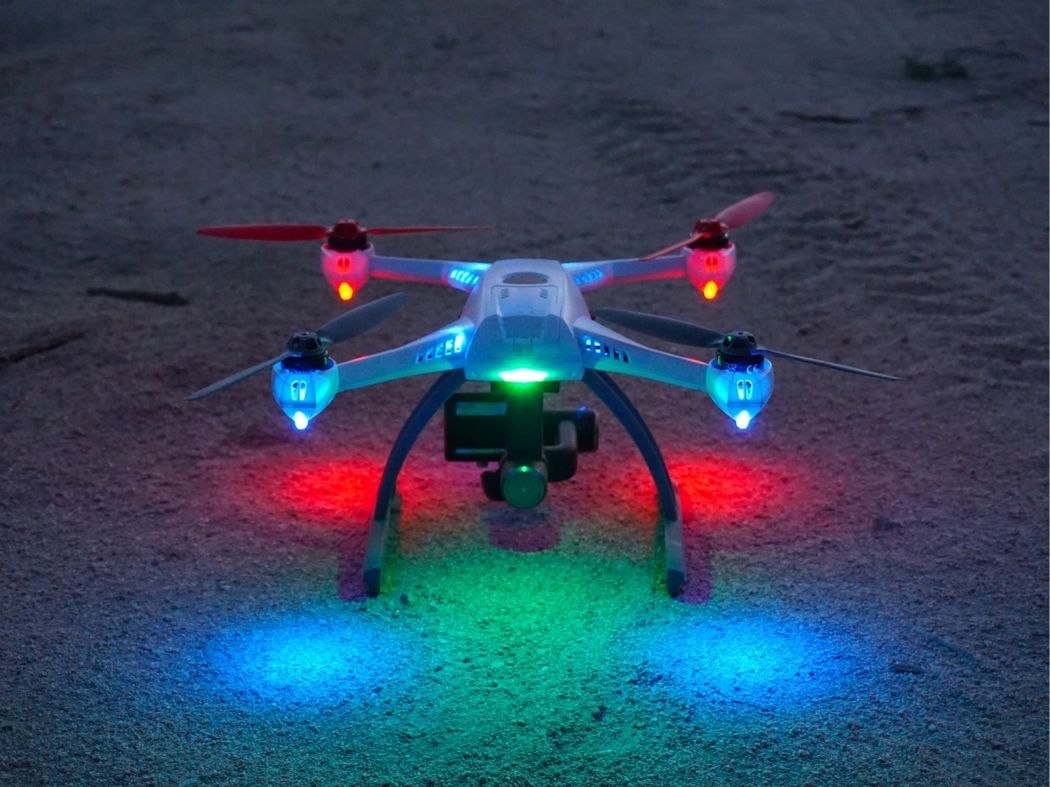 kde mohu létat s dronem